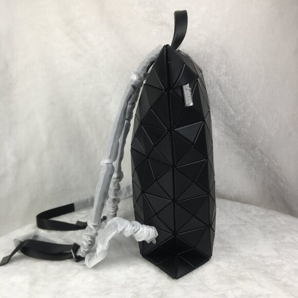BAO BAO ISSEY MIYAKE FLAT PACK Backpacks Black - Picture 3 of 9